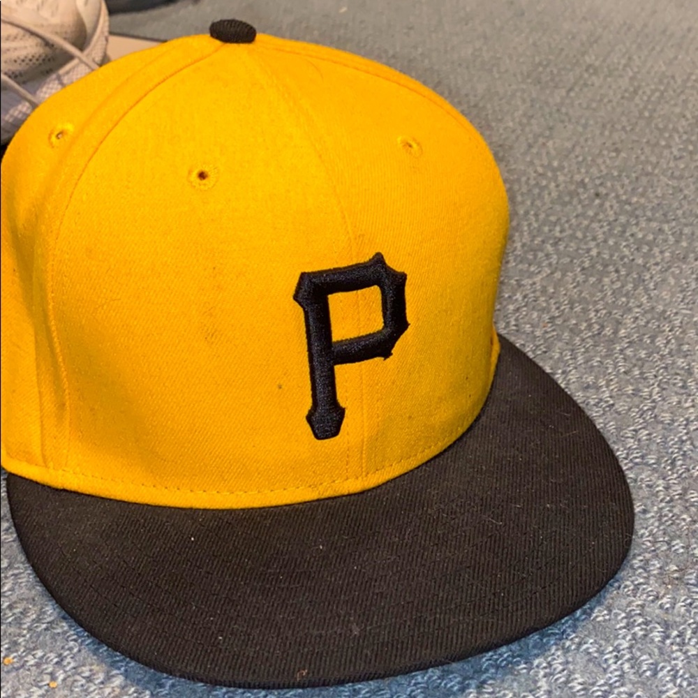 Pittsburg pirates hat